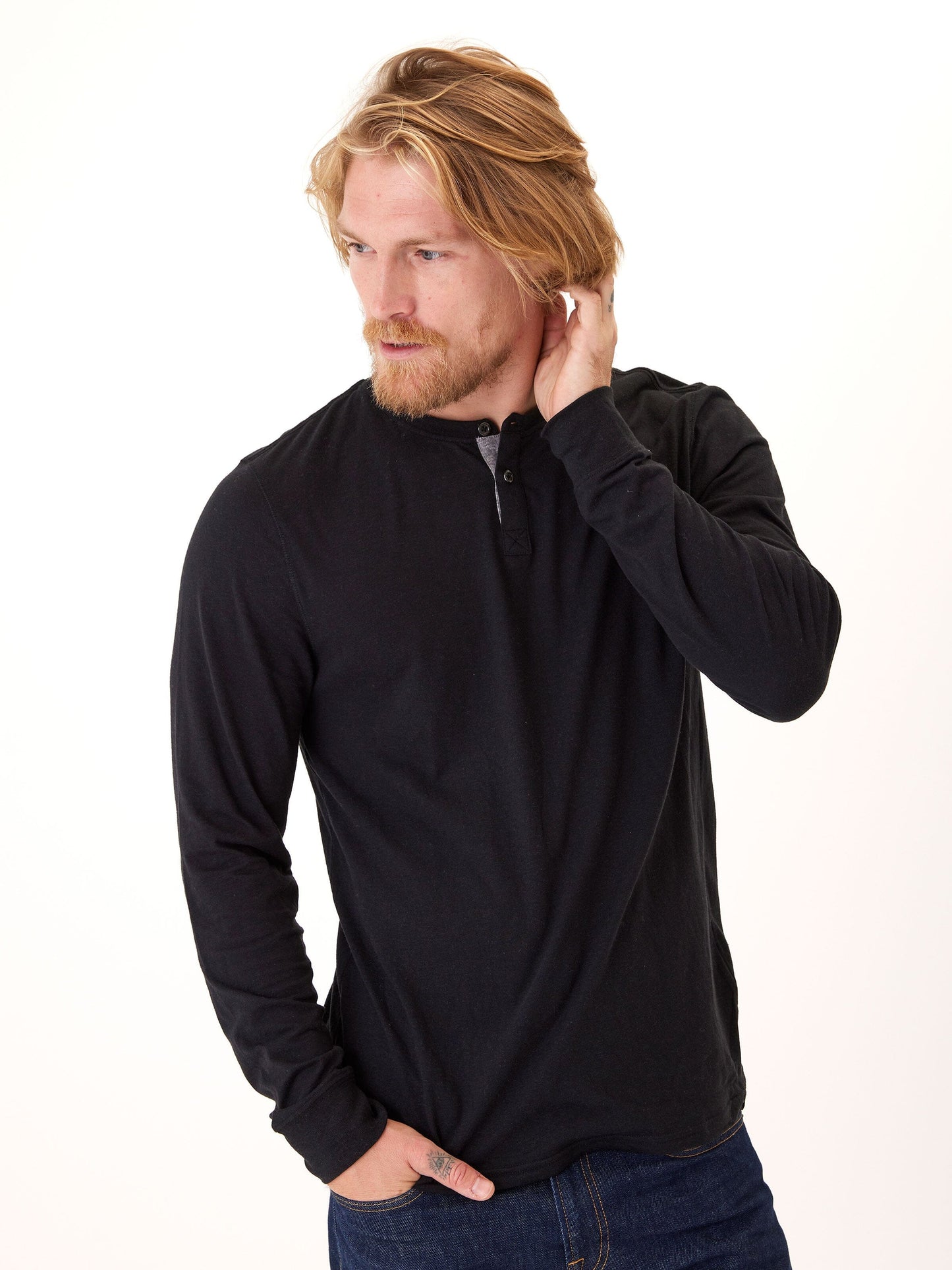 Camiseta Henley de triblend de manga larga Baseline