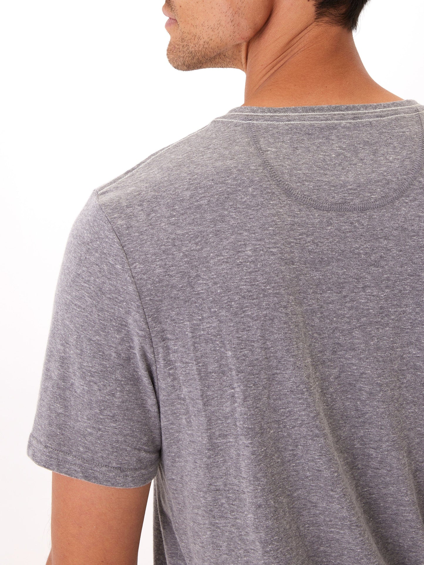 Camiseta Henley de triblend de manga corta Baseline