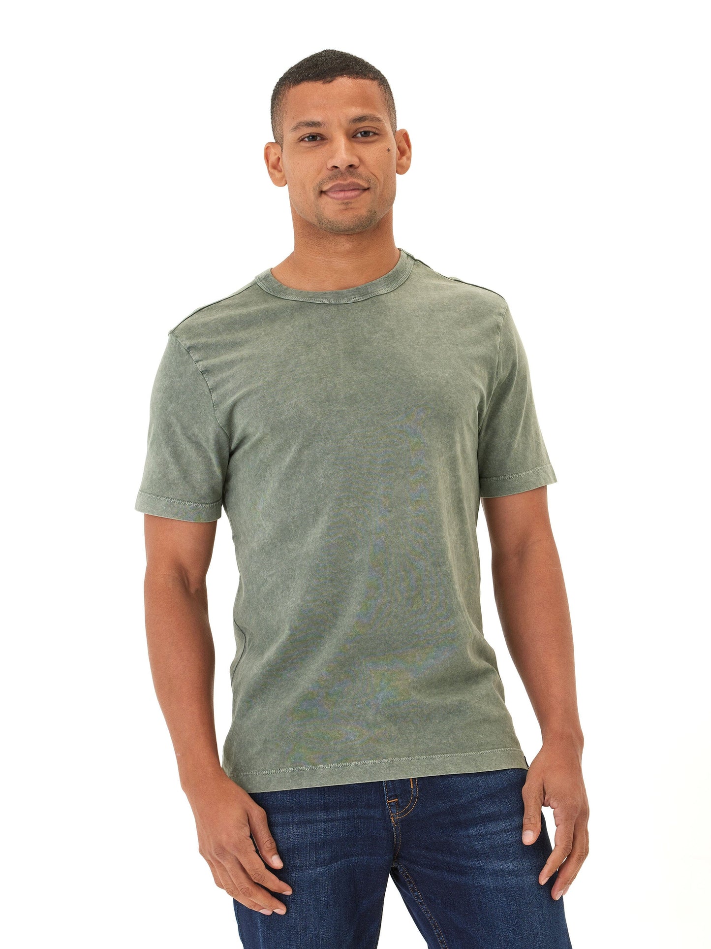 Camiseta de cuello redondo de jersey de algodón ecológico con lavado mineral Shawn