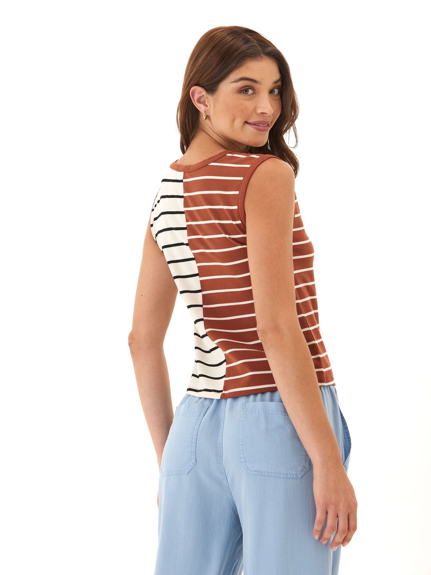 Camiseta sin mangas de jersey ecológico con rayas caribeñas de Emilia