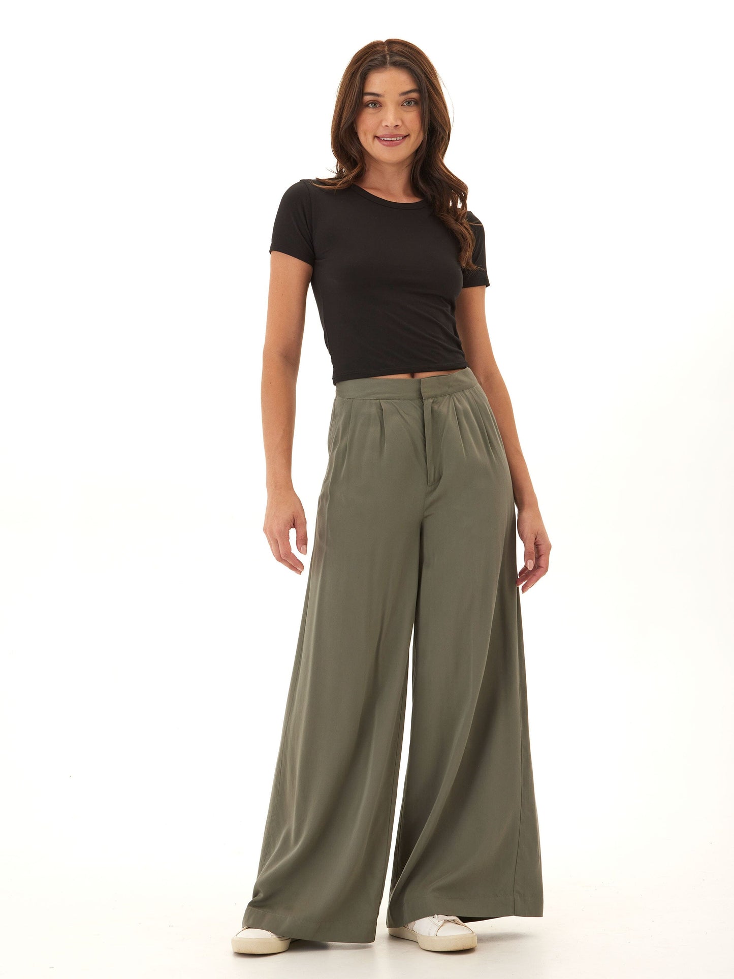 Pantalón ancho plisado tejido EcoVero de Samirah