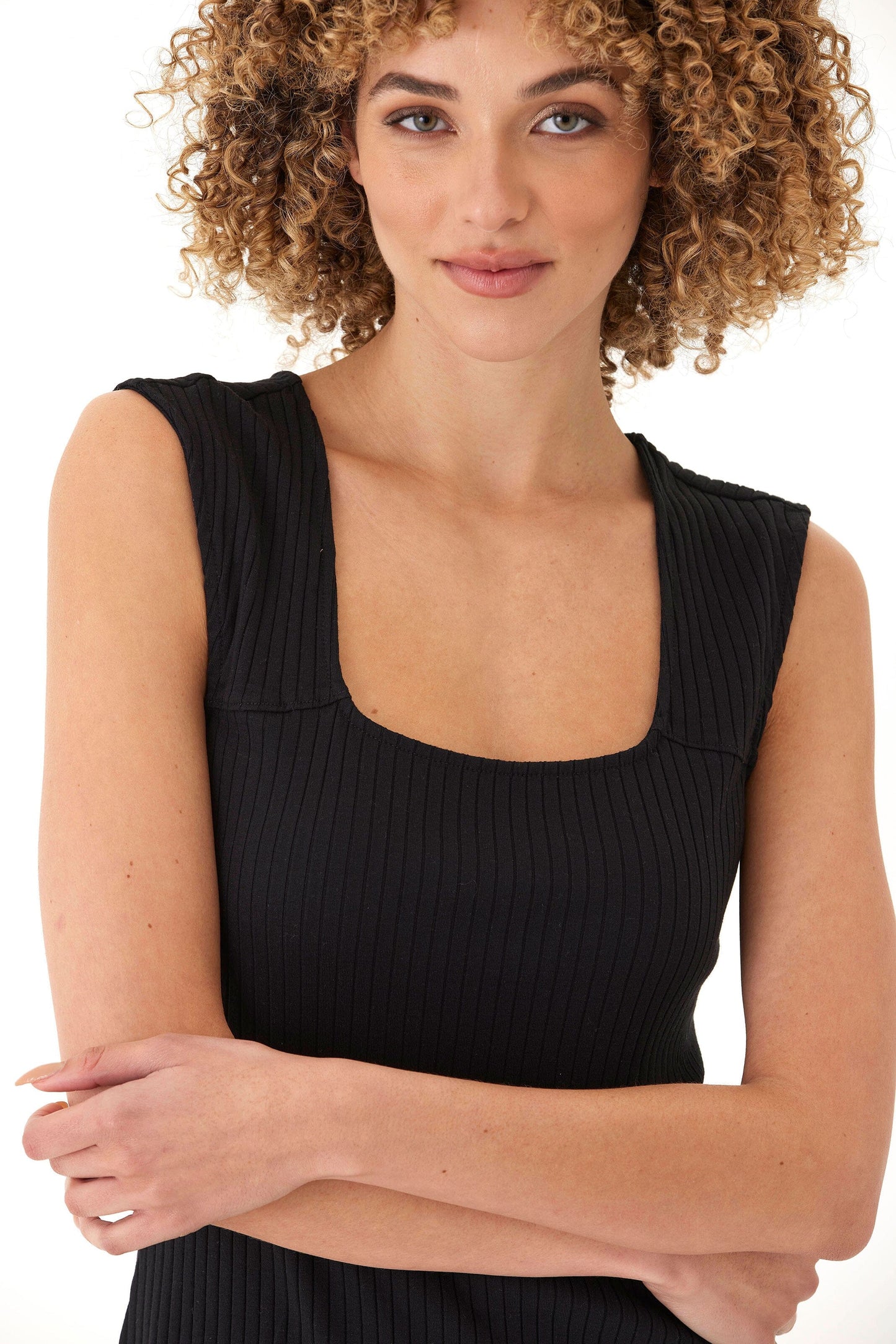 Vestido midi de canalé orgánico Leah