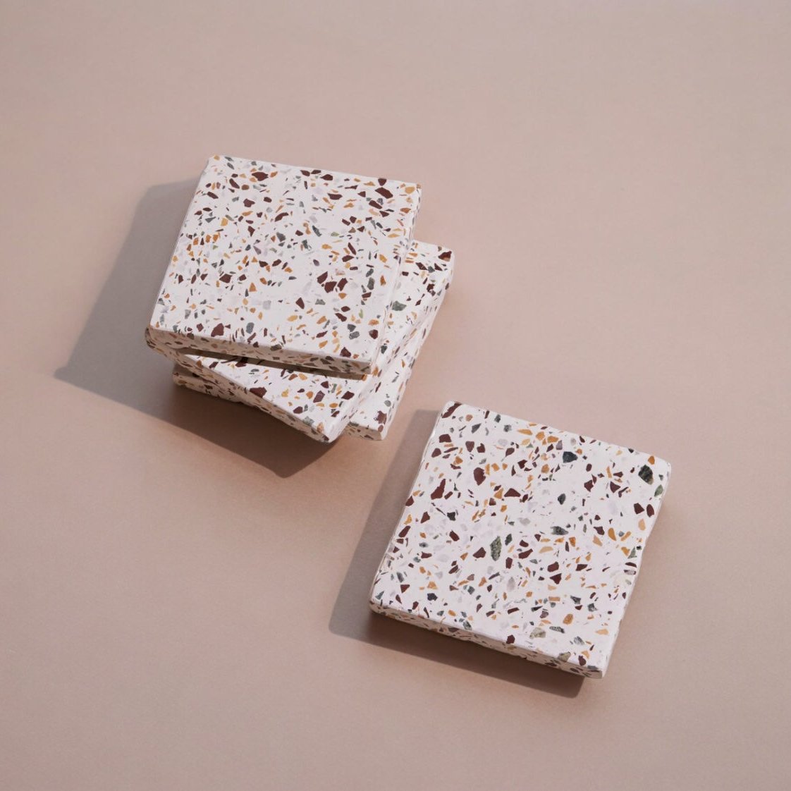 Posavasos Centro Terrazzo (juego de cuatro) de MESO