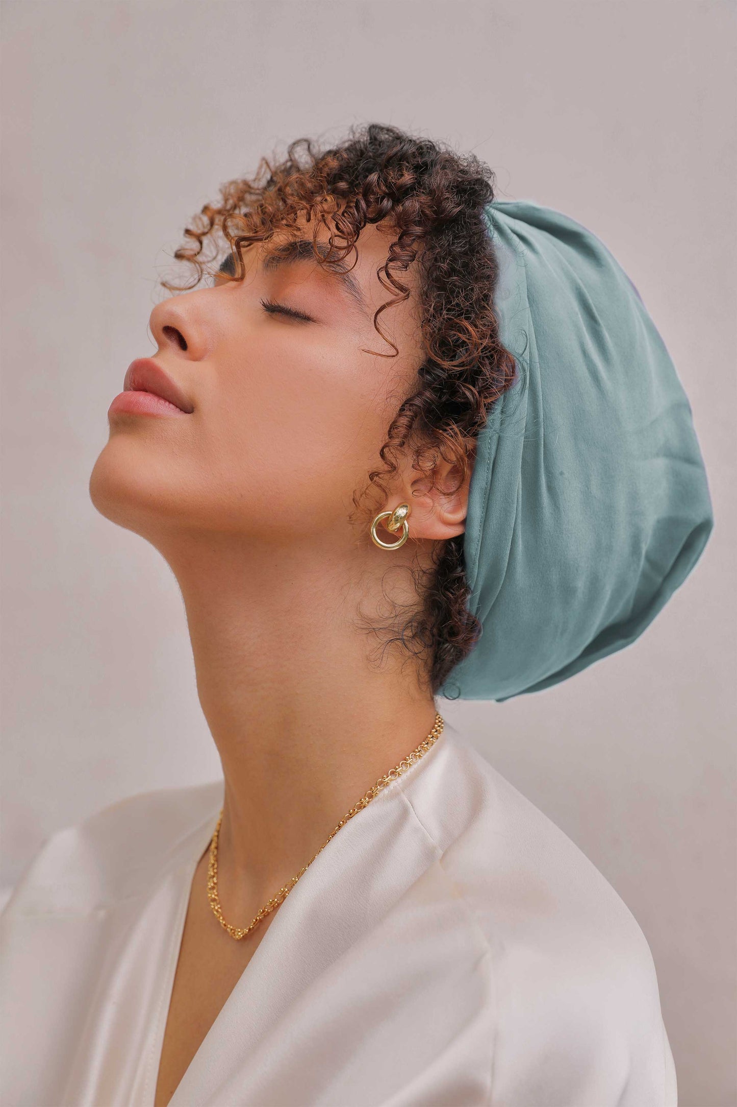 Turbante de seda lavada para el cabello