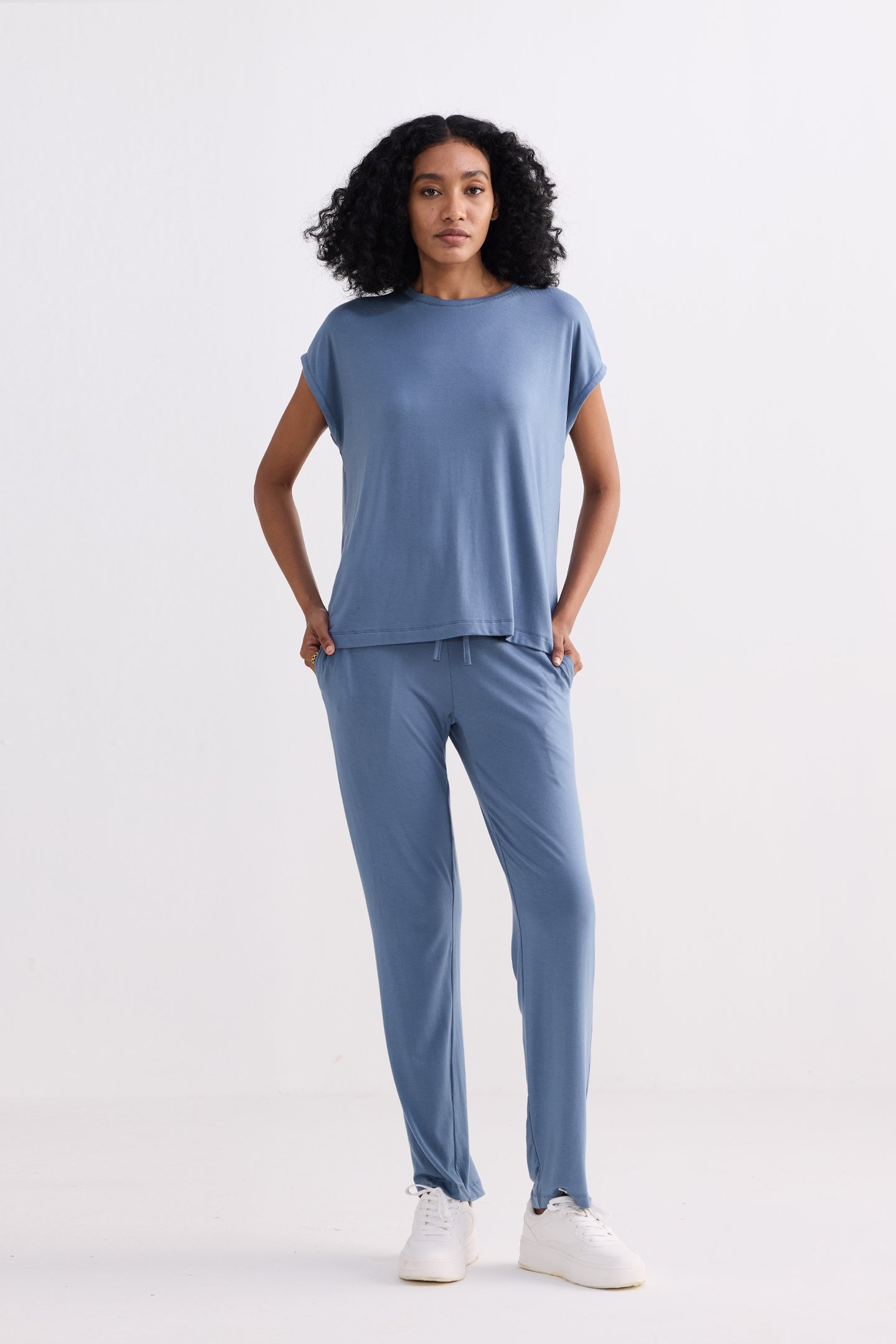 Conjunto de camiseta holgada en azul