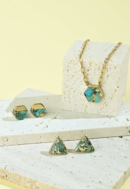 Still Waters Turquoise Necklace