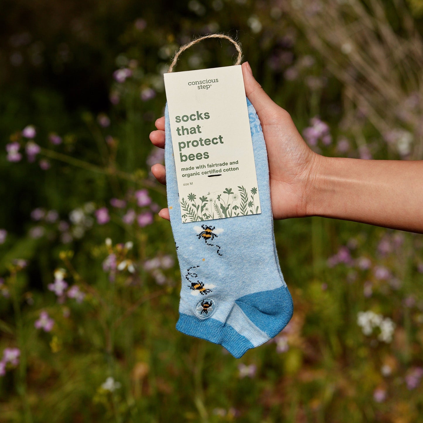 Calcetines que protegen a las abejas