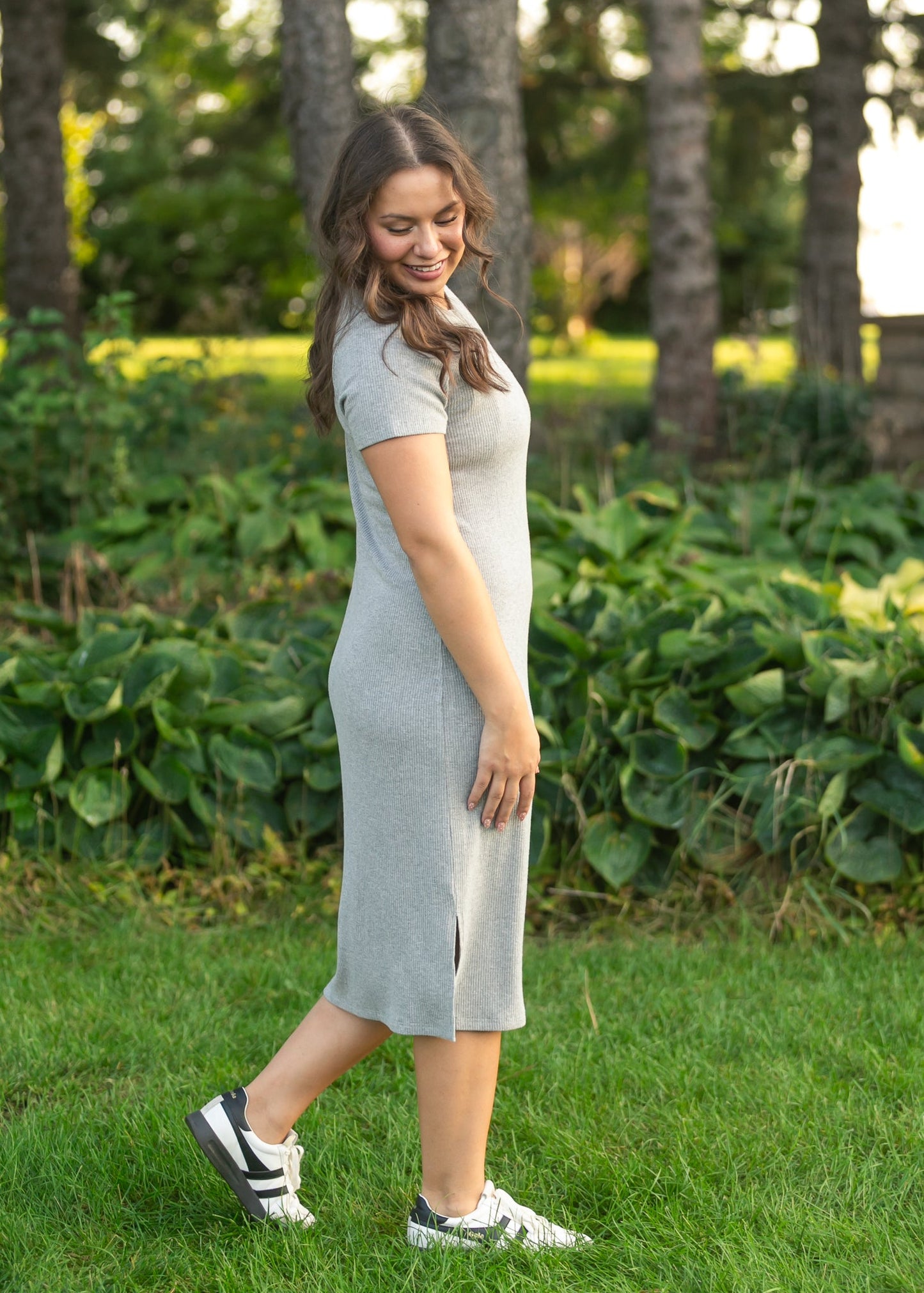 Vestido camiseta Baylor gris acanalado