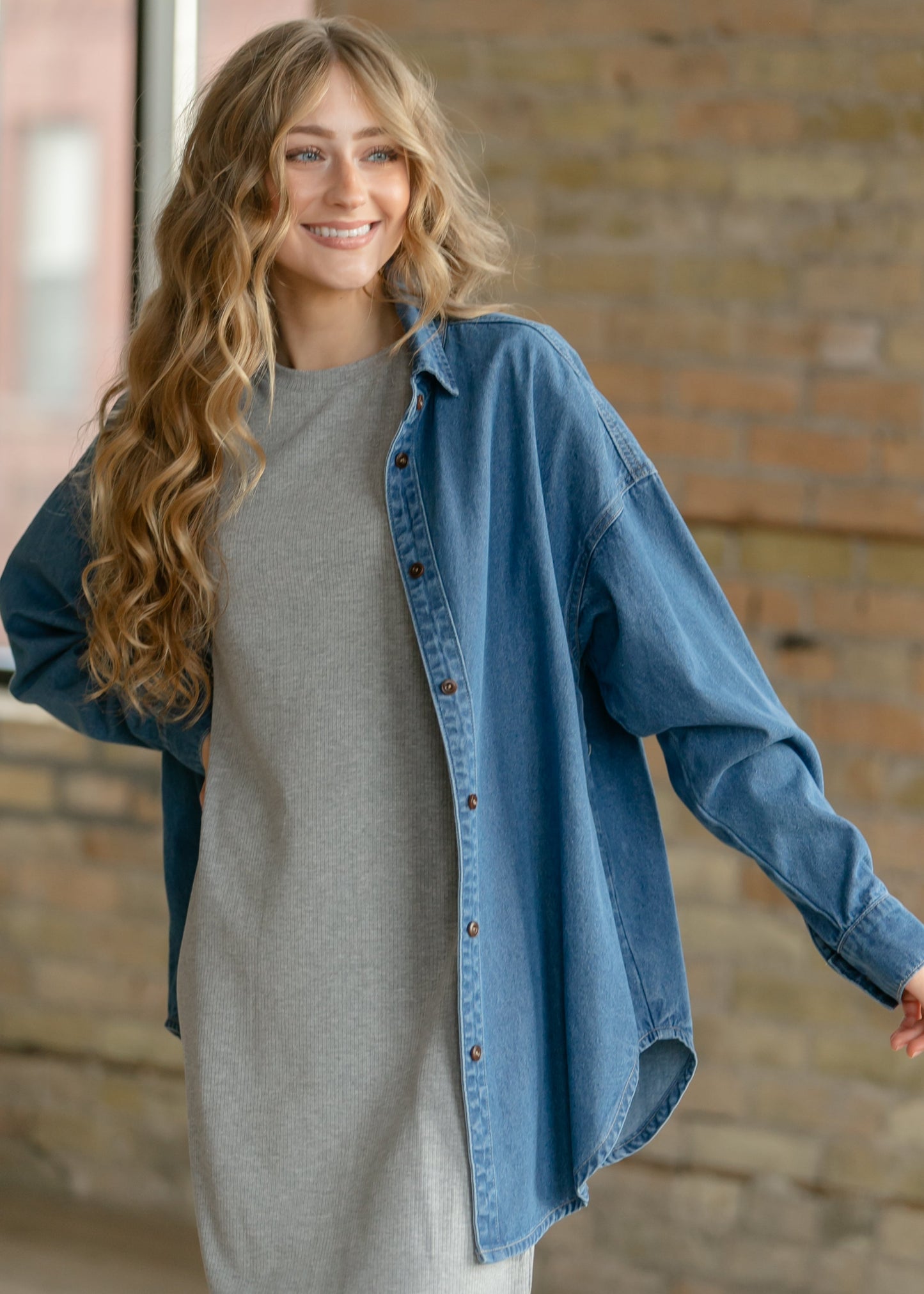 Vestido camiseta Baylor gris acanalado