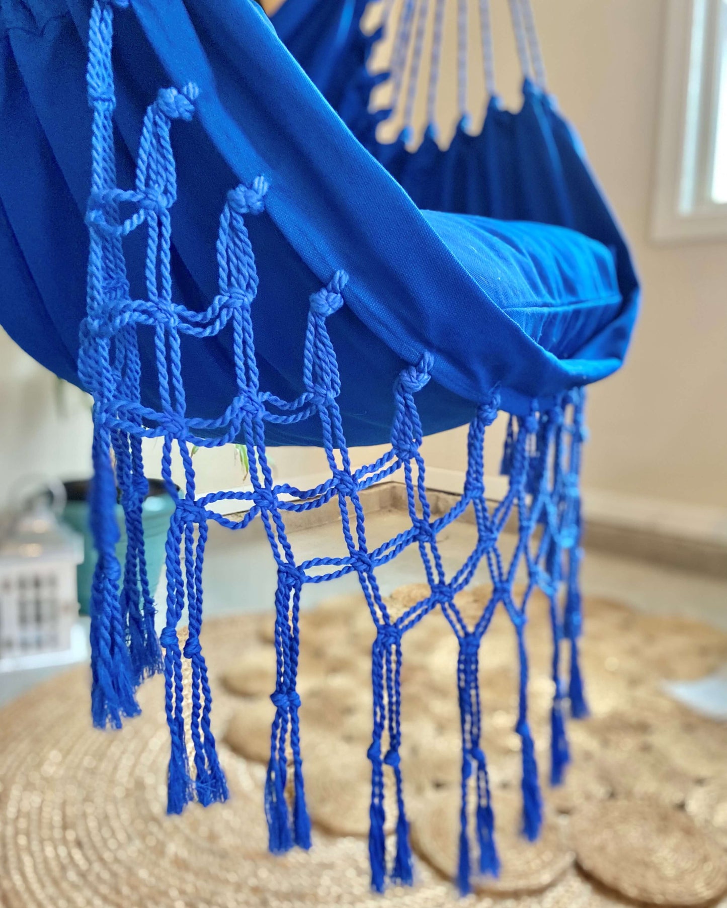 Silla colgante tipo hamaca de macramé azul | SERENA