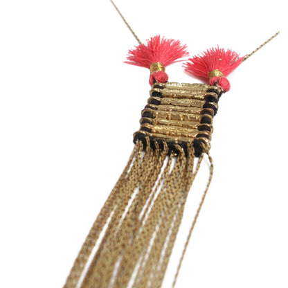 Collar de doble borla
