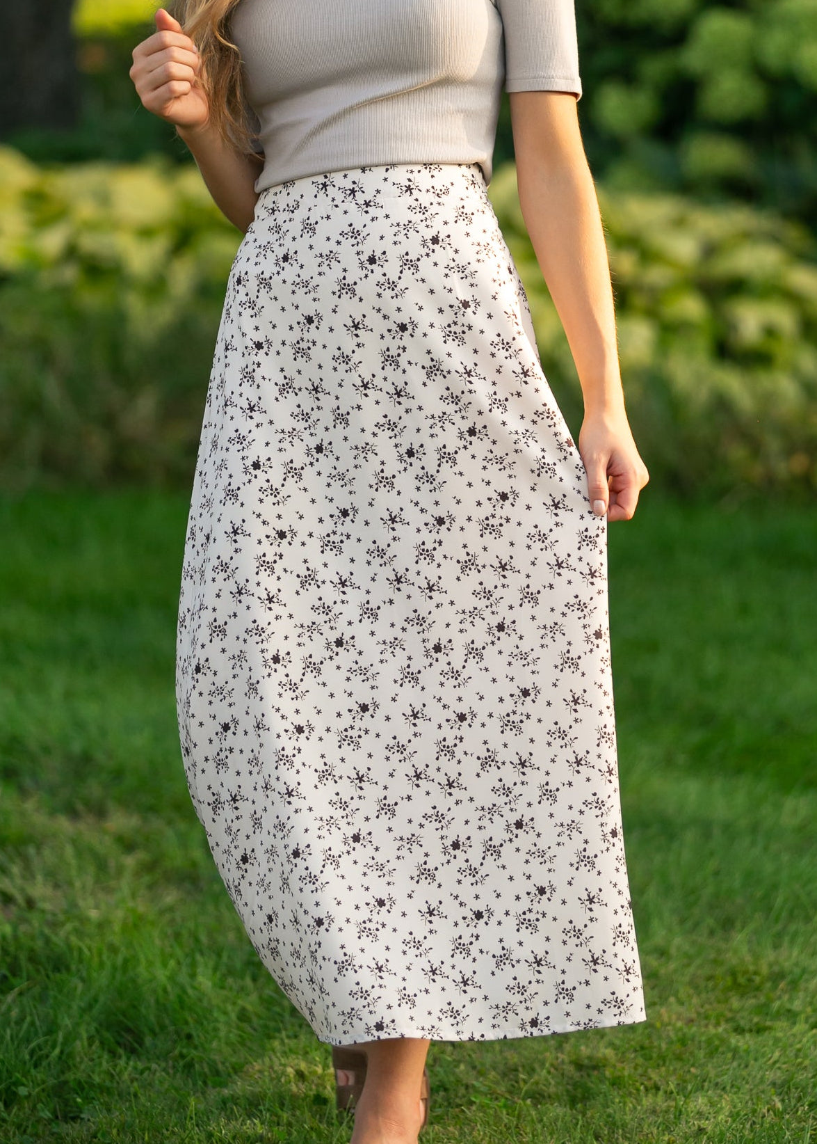 Falda midi floral Braylyn Brown - VENTA FINAL