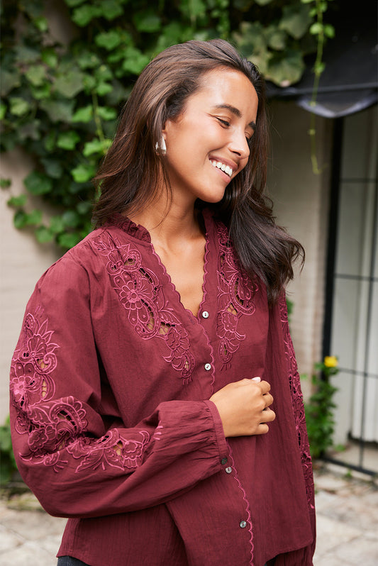 Blusa Camilla en color arándano 