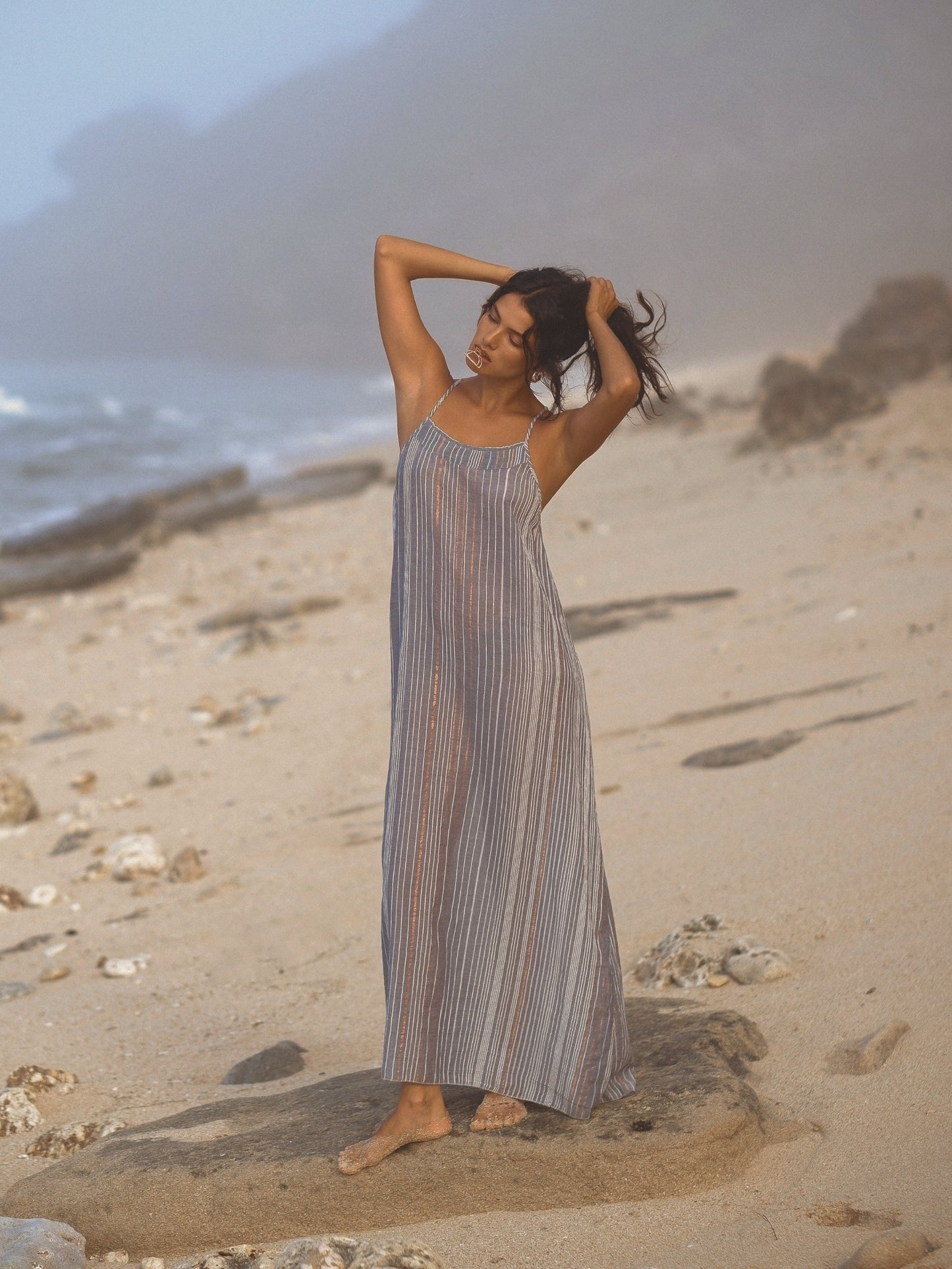 Vestido largo Canggu - Azul marino con rayas