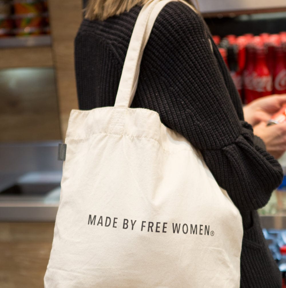 Bolso de mercado hecho por mujeres libres
