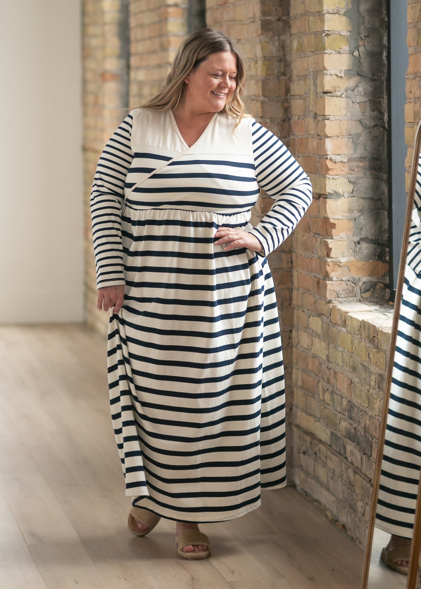 Vestido maxi de punto a rayas Celeste