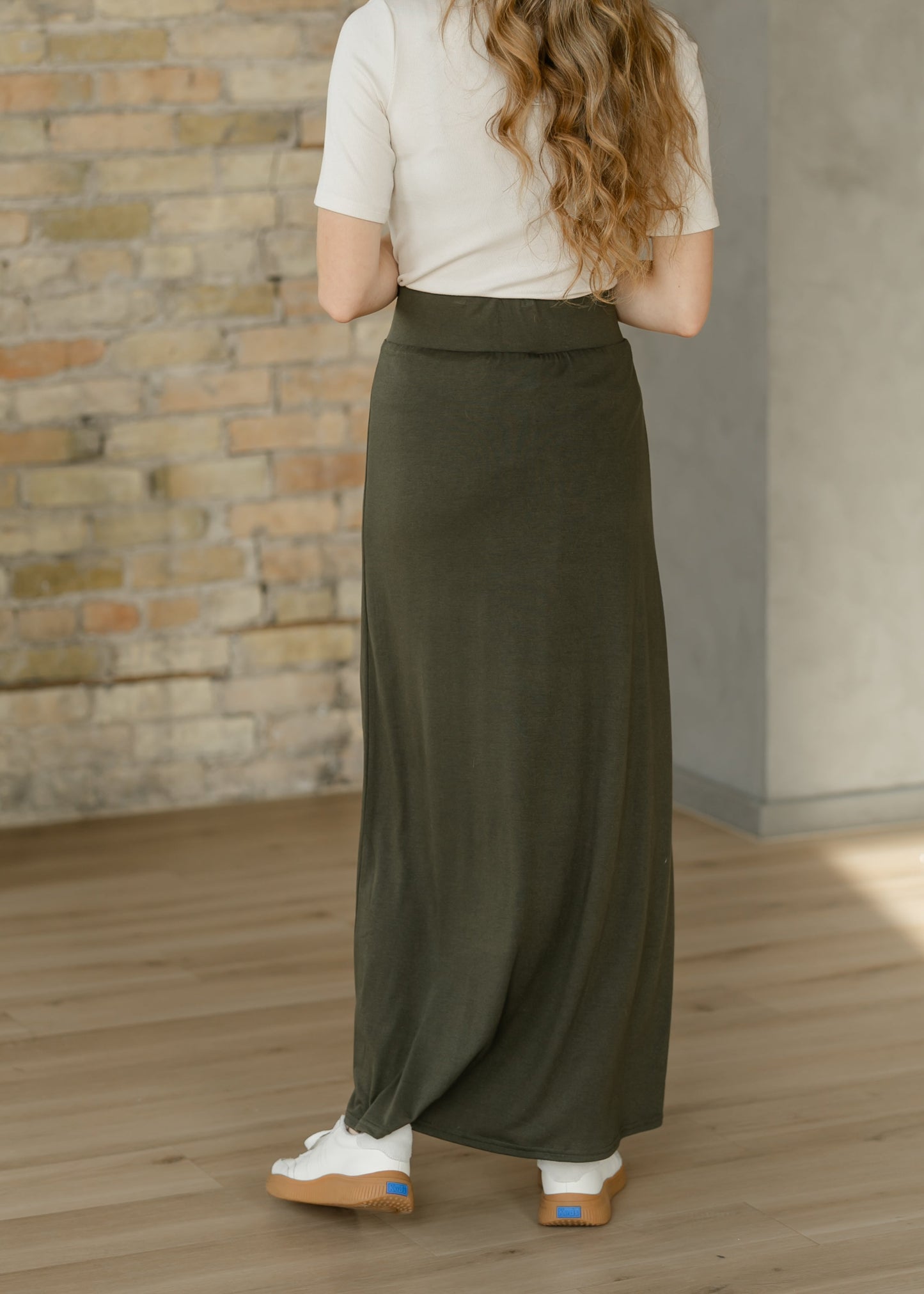 Falda maxi Clarise Olive de punto premium