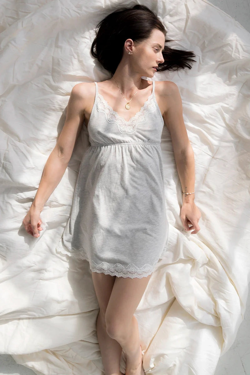 Camisa elaborada con nubes
