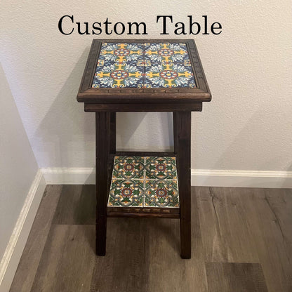 Mesa auxiliar mexicana personalizable | Mesa auxiliar de madera con azulejos de Talavera