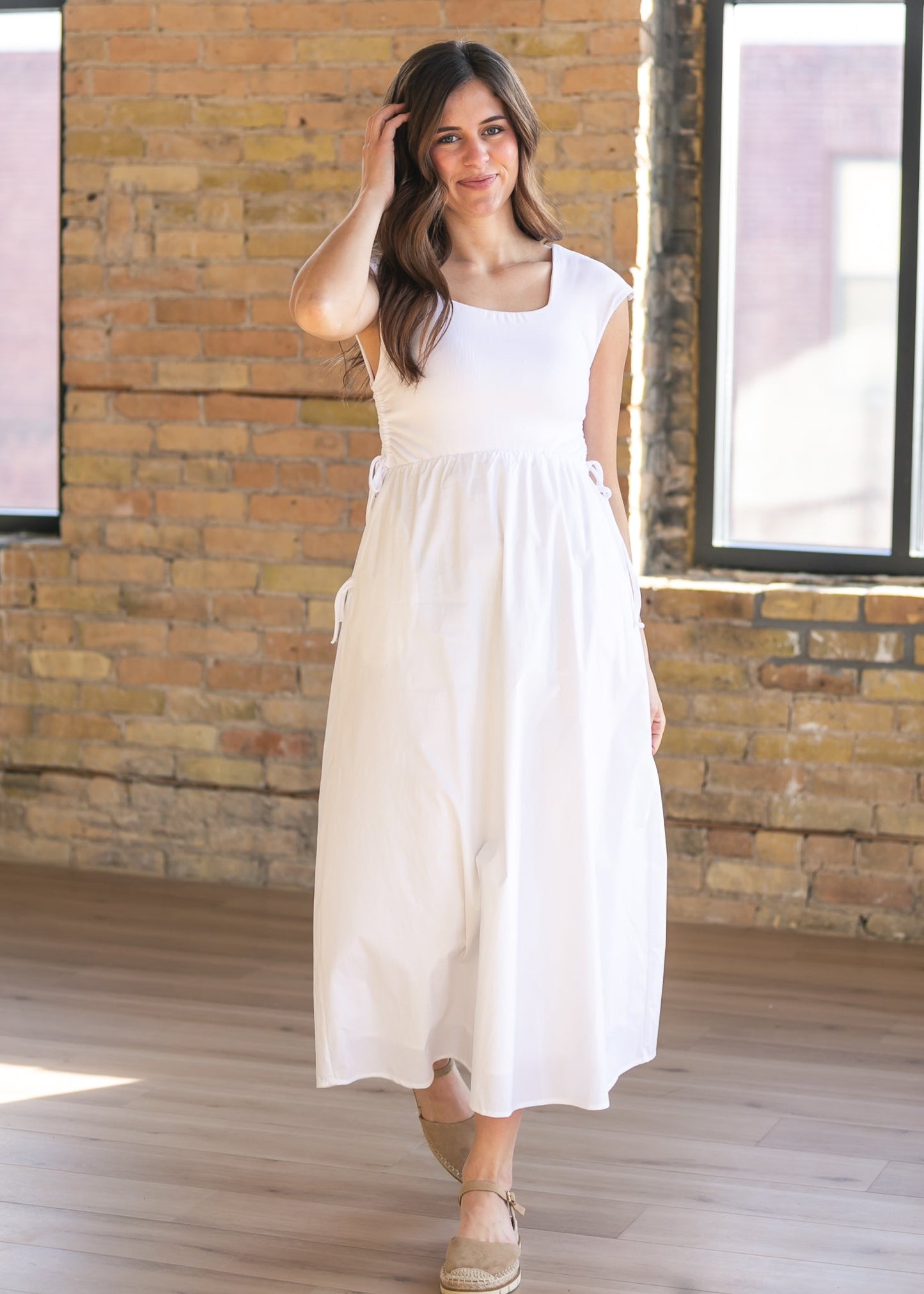 Vestido largo acampanado Eleanor White