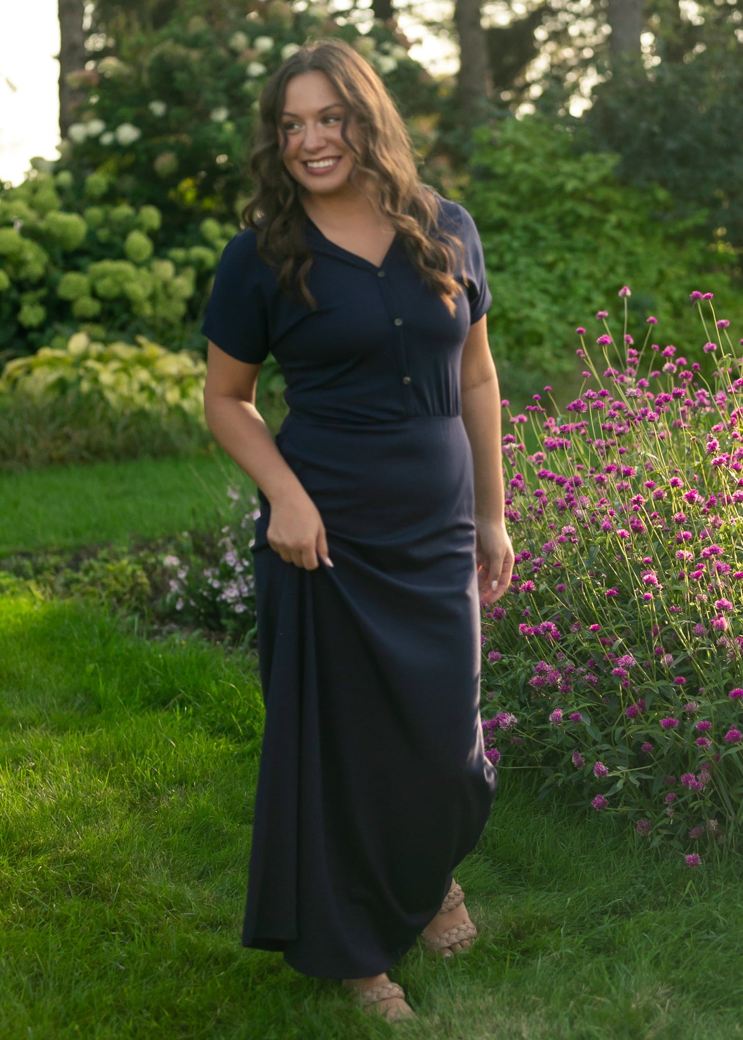 Vestido maxi Ella Navy con cintura ceñida