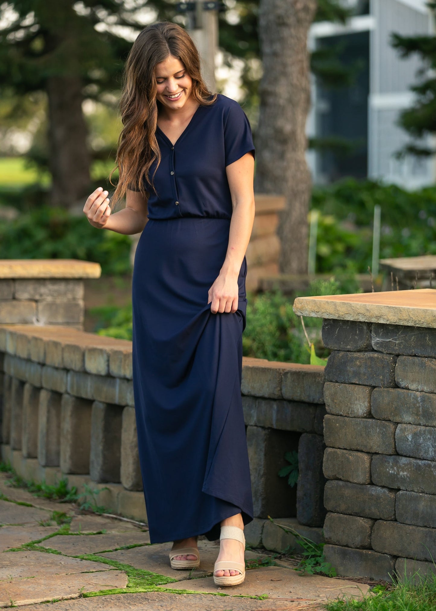 Vestido maxi Ella Navy con cintura ceñida