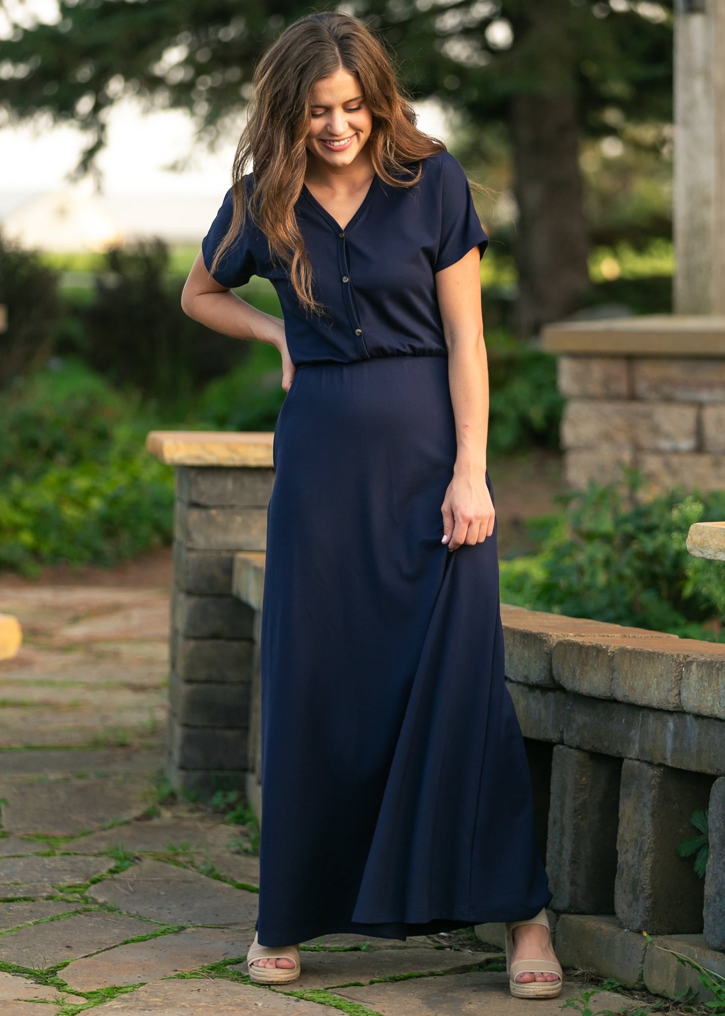 Vestido maxi Ella Navy con cintura ceñida