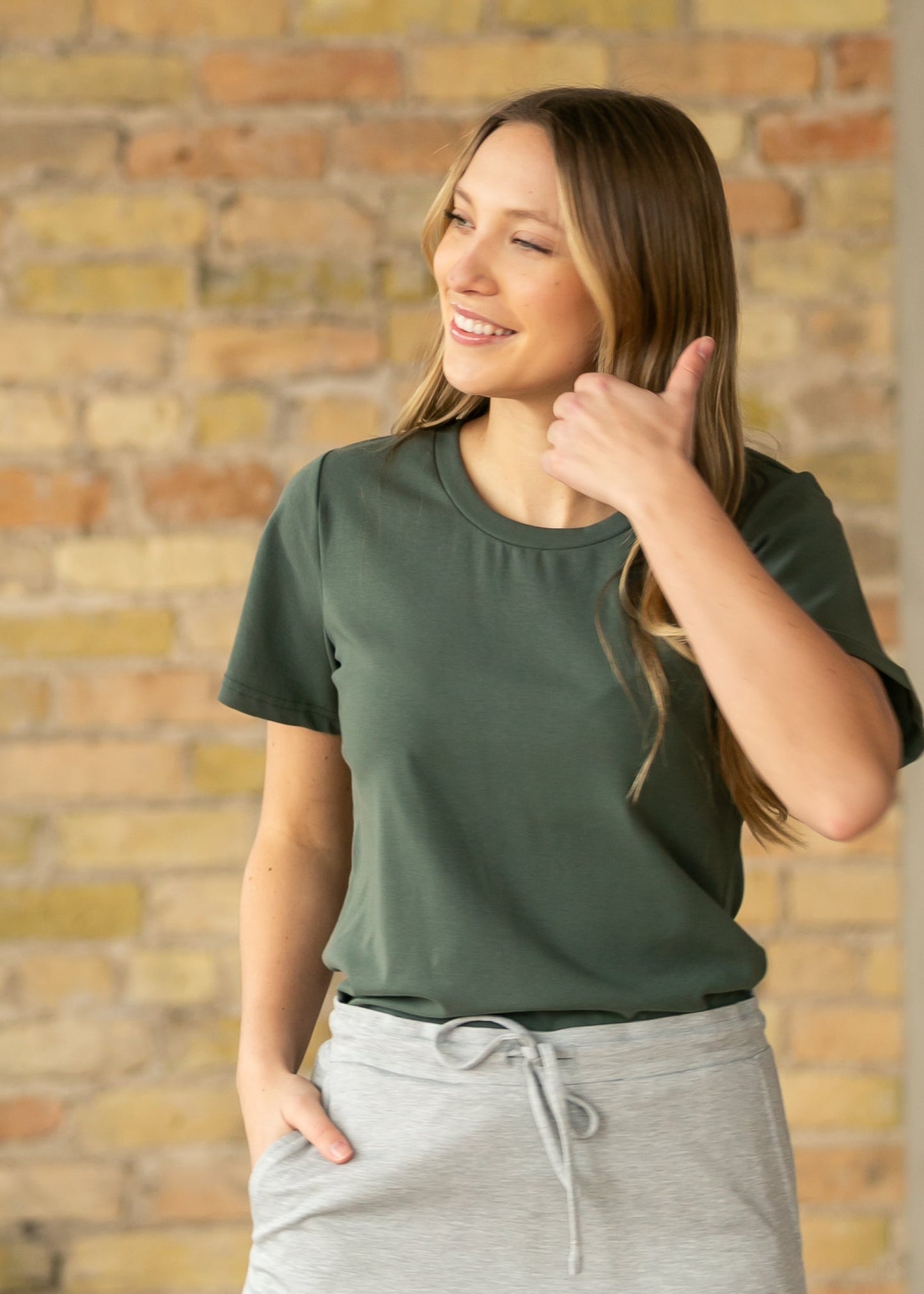 Blusa Esencial de Manga Mariposa con Olán