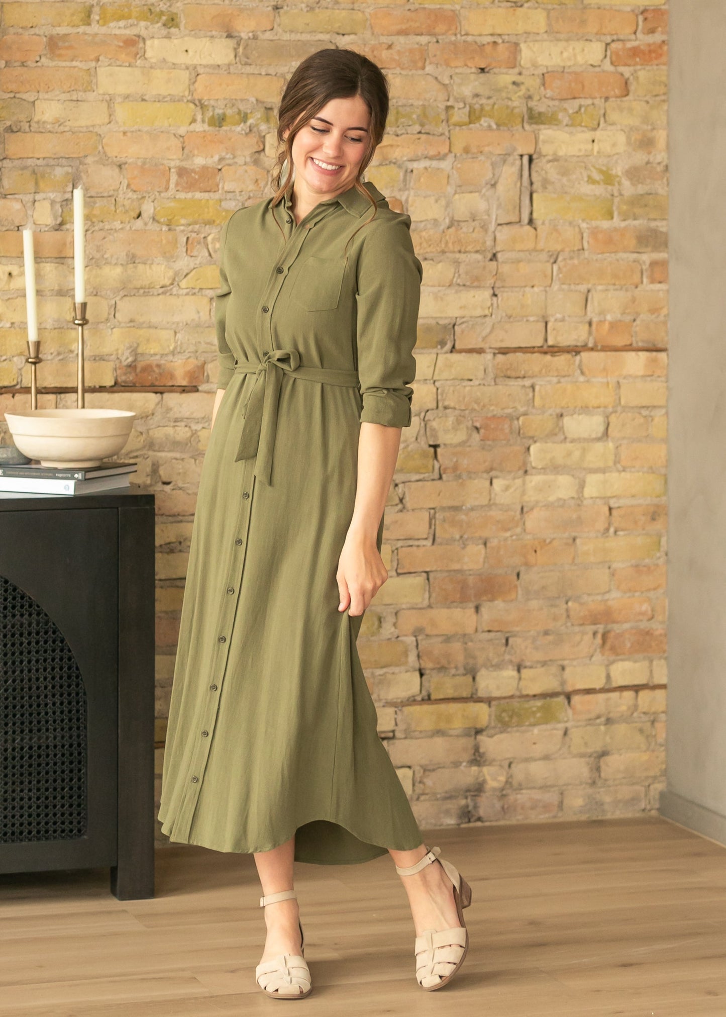 Vestido camisa de lino de manga larga Essential Olive - VENTA FINAL