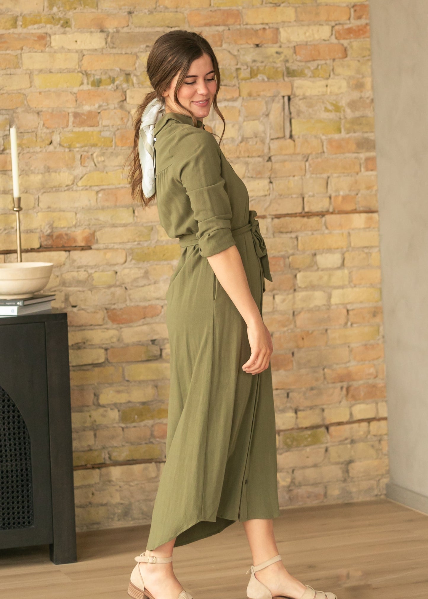 Vestido camisa de lino de manga larga Essential Olive - VENTA FINAL