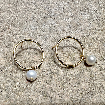 Pendientes circulares de perlas de agua dulce