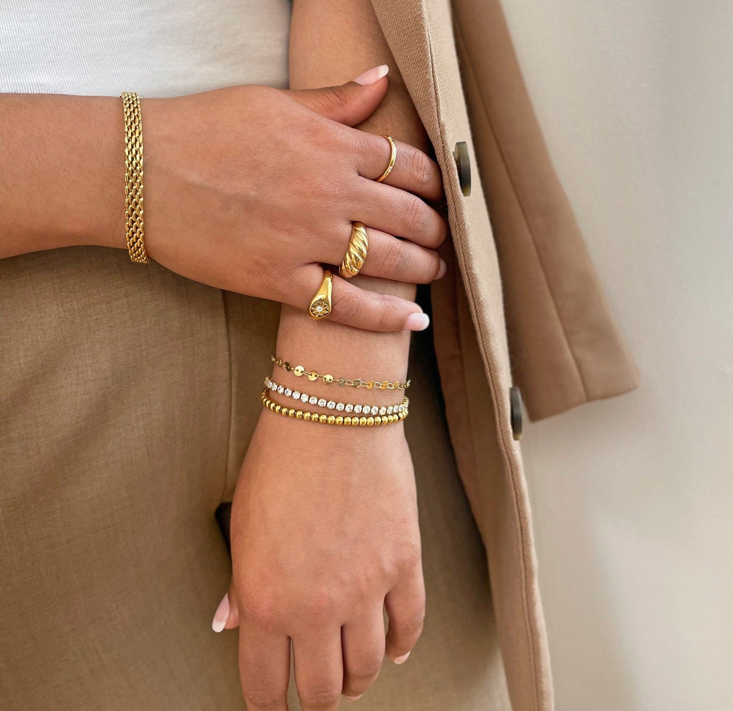 PULSERA DE CUENTAS CON BOLAS DE ORO ELLIE