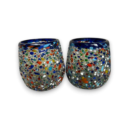 Copa de vino con borde azul y confeti | Copa mexicana sin tallo soplada a mano