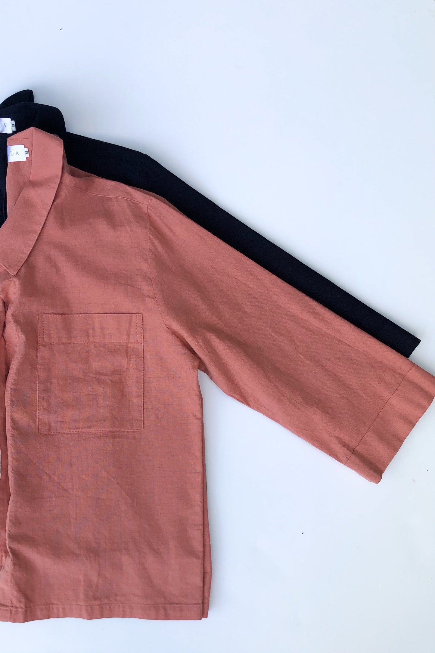 Camisa extragrande con botones de SALUA