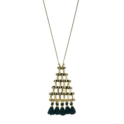 Collar piramidal Kai