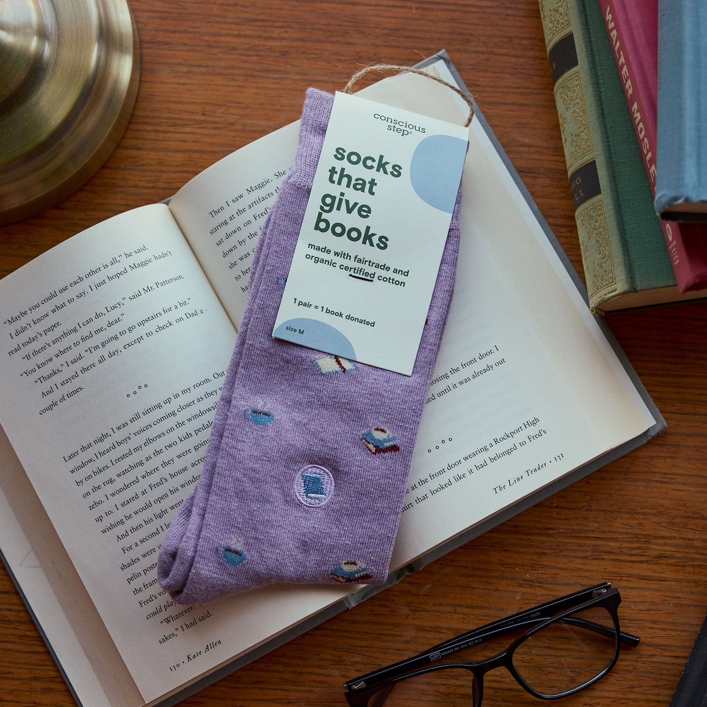 Calcetines que regalan libros