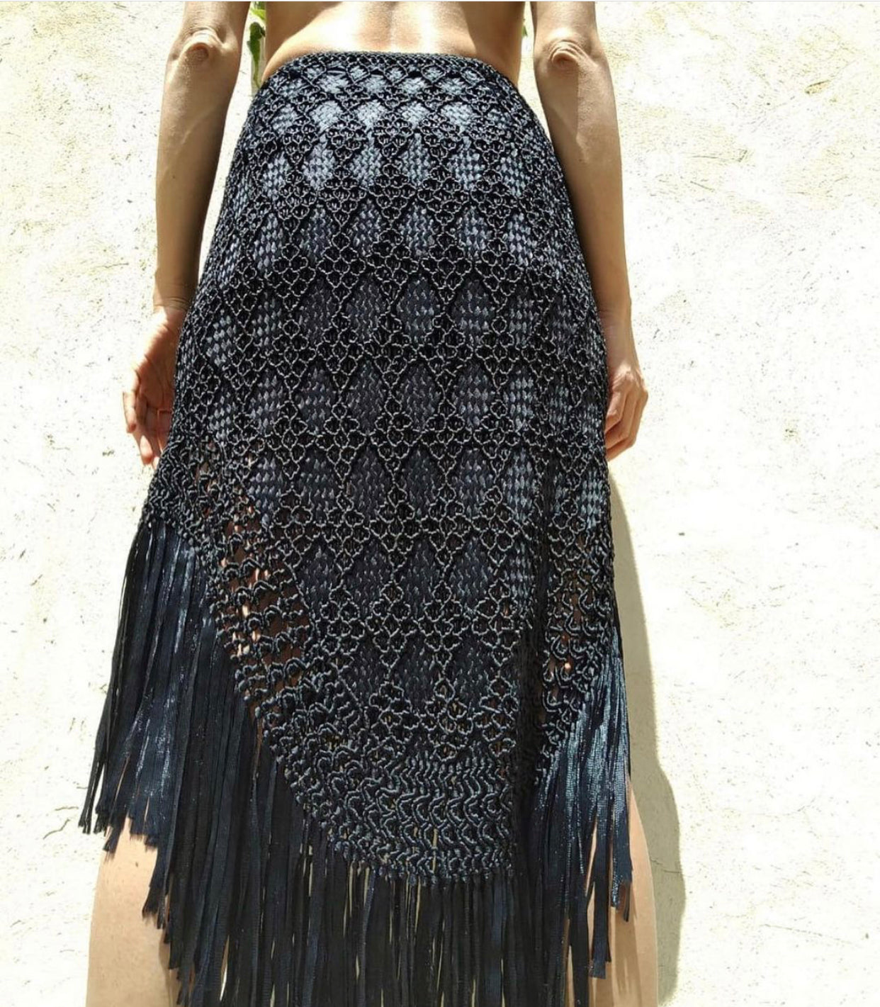 MENEK · Falda de Macramé Hecha a Mano – V