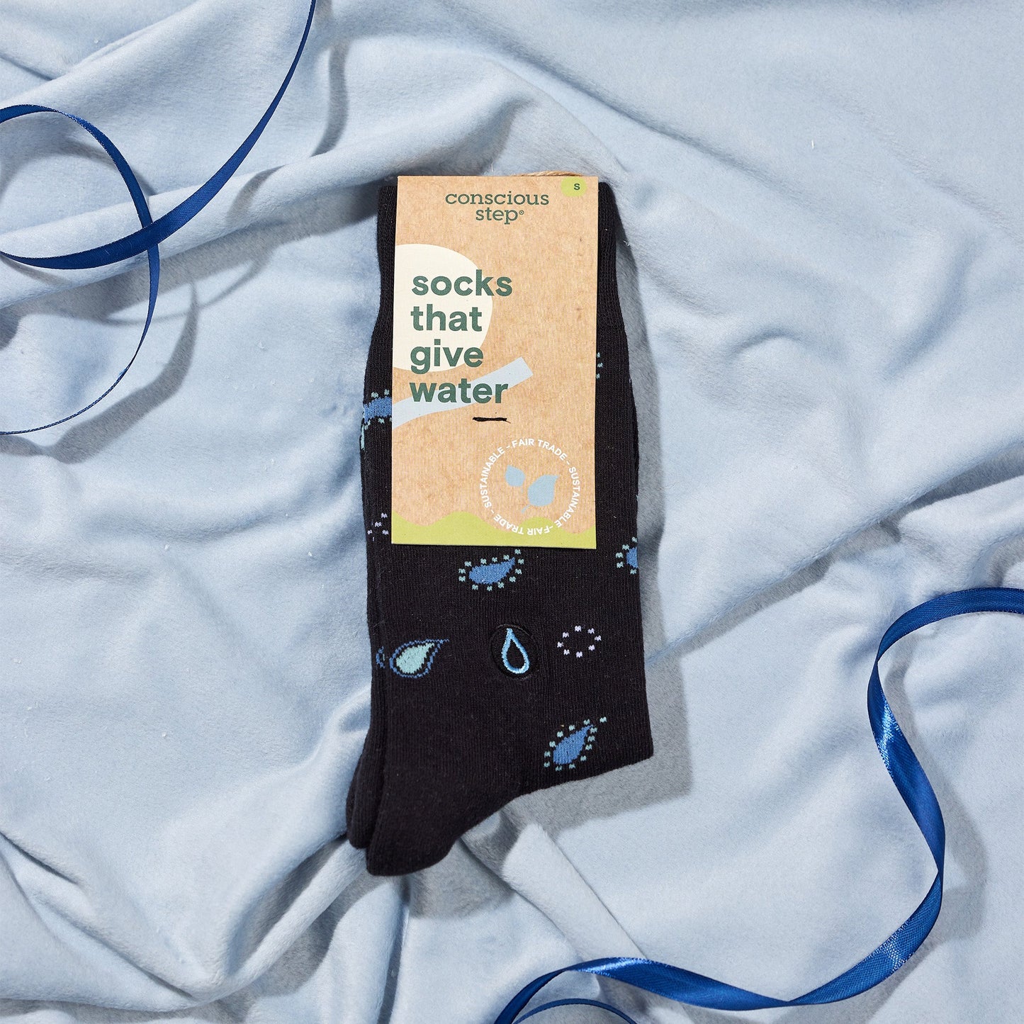 Calcetines que donan agua