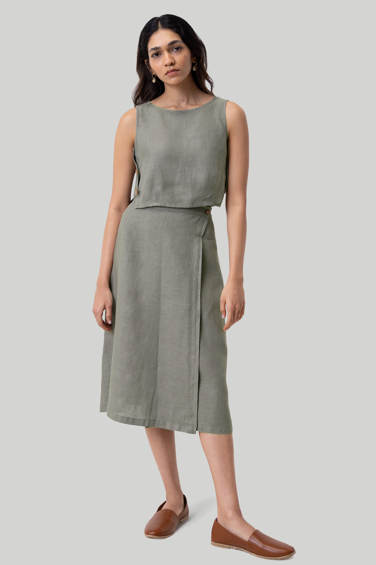 Falda midi superpuesta en verde oscuro