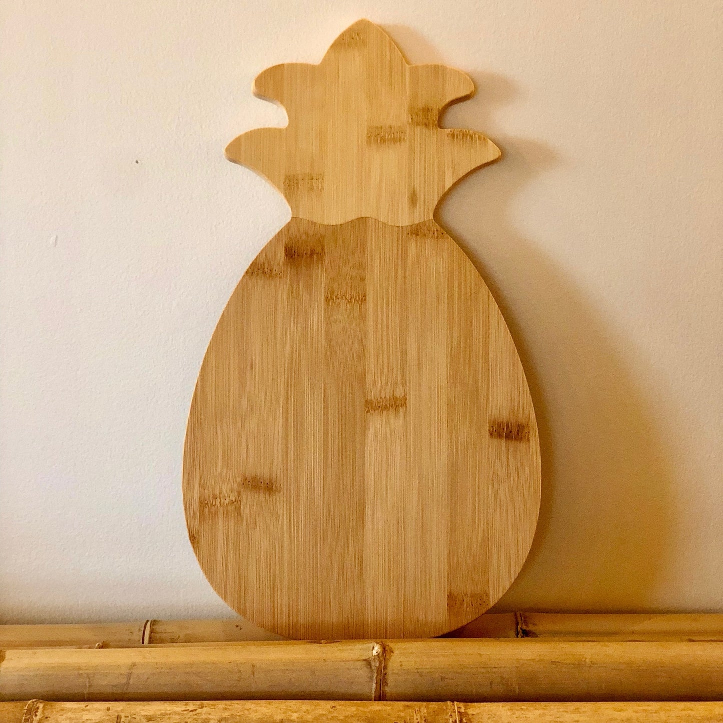 Tabla de cortar de piña de bambú