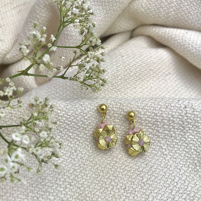 Pendientes de flores de Keya