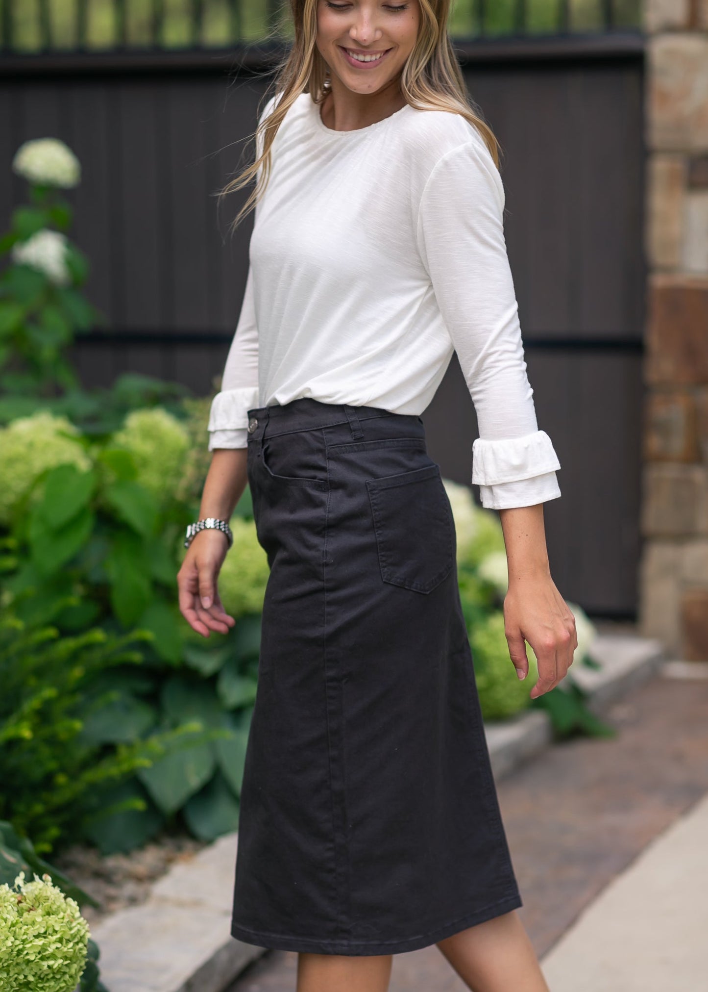 Falda midi de denim negro Remi Onyx