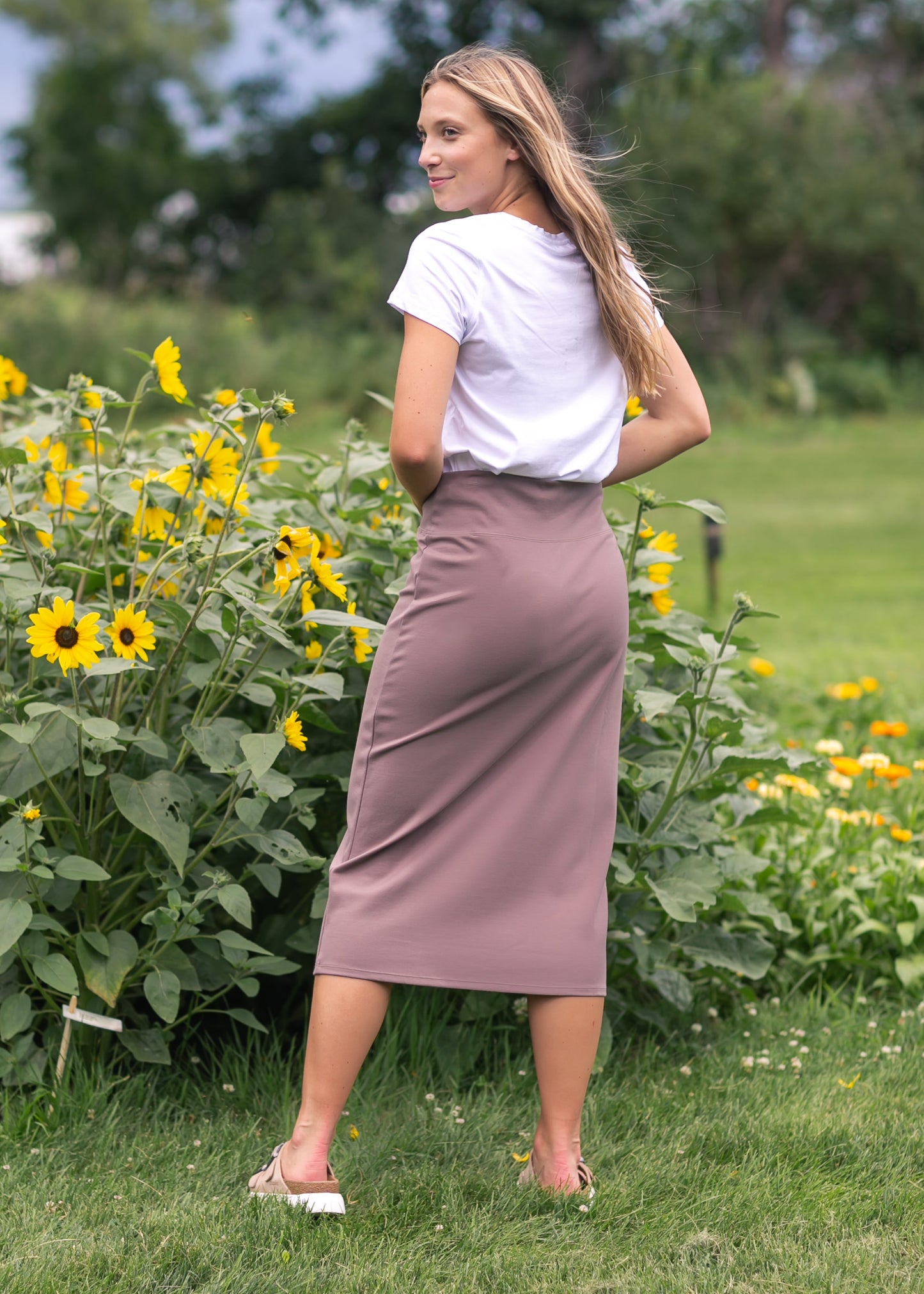 Falda Midi Quinn de 31 pulgadas - VENTA FINAL