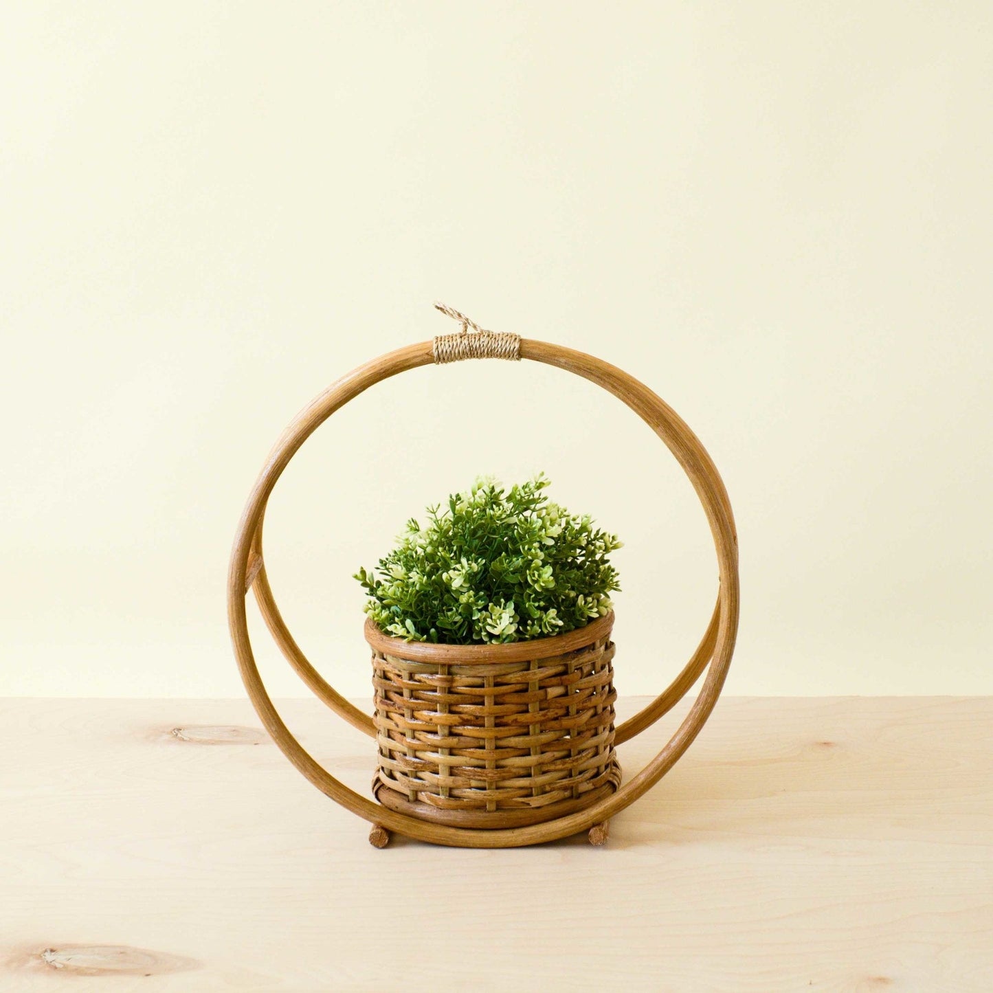 Jardinera colgante redonda de ratán | LIKHÂ