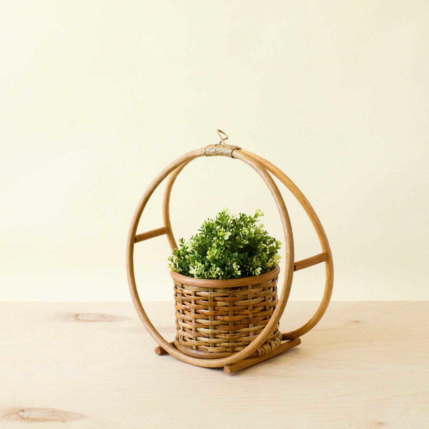Jardinera colgante redonda de ratán | LIKHÂ