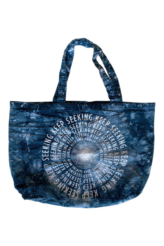 Bolso de mano con efecto tie dye Keep Seeking