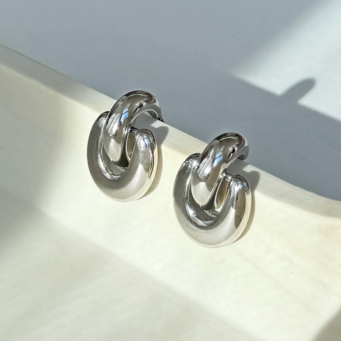 PENDIENTES PRESLEY SILVER CON LLAMADOR DE PUERTA