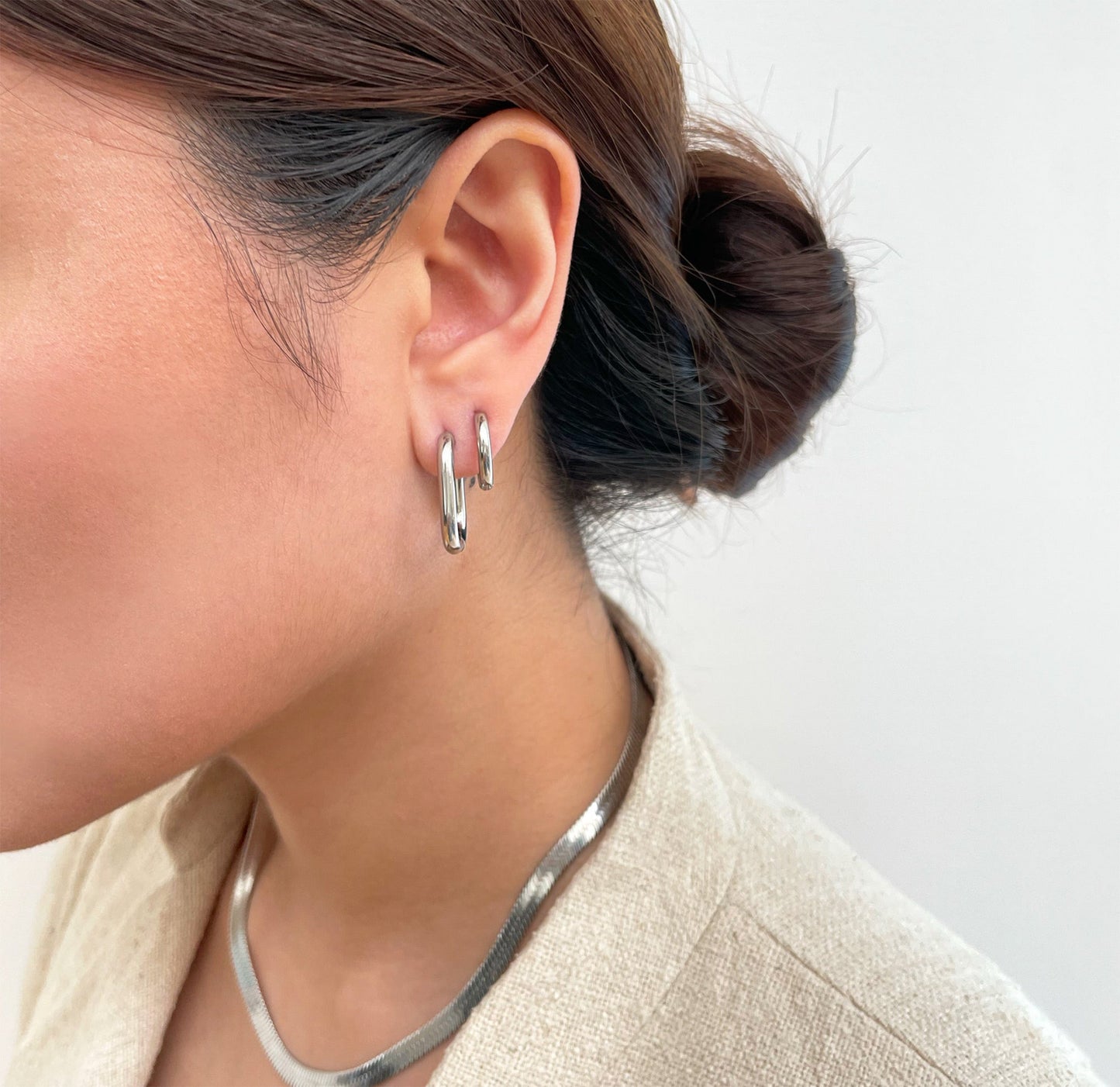 FIONA - PENDIENTES DE ARO OVALADOS DE PLATA