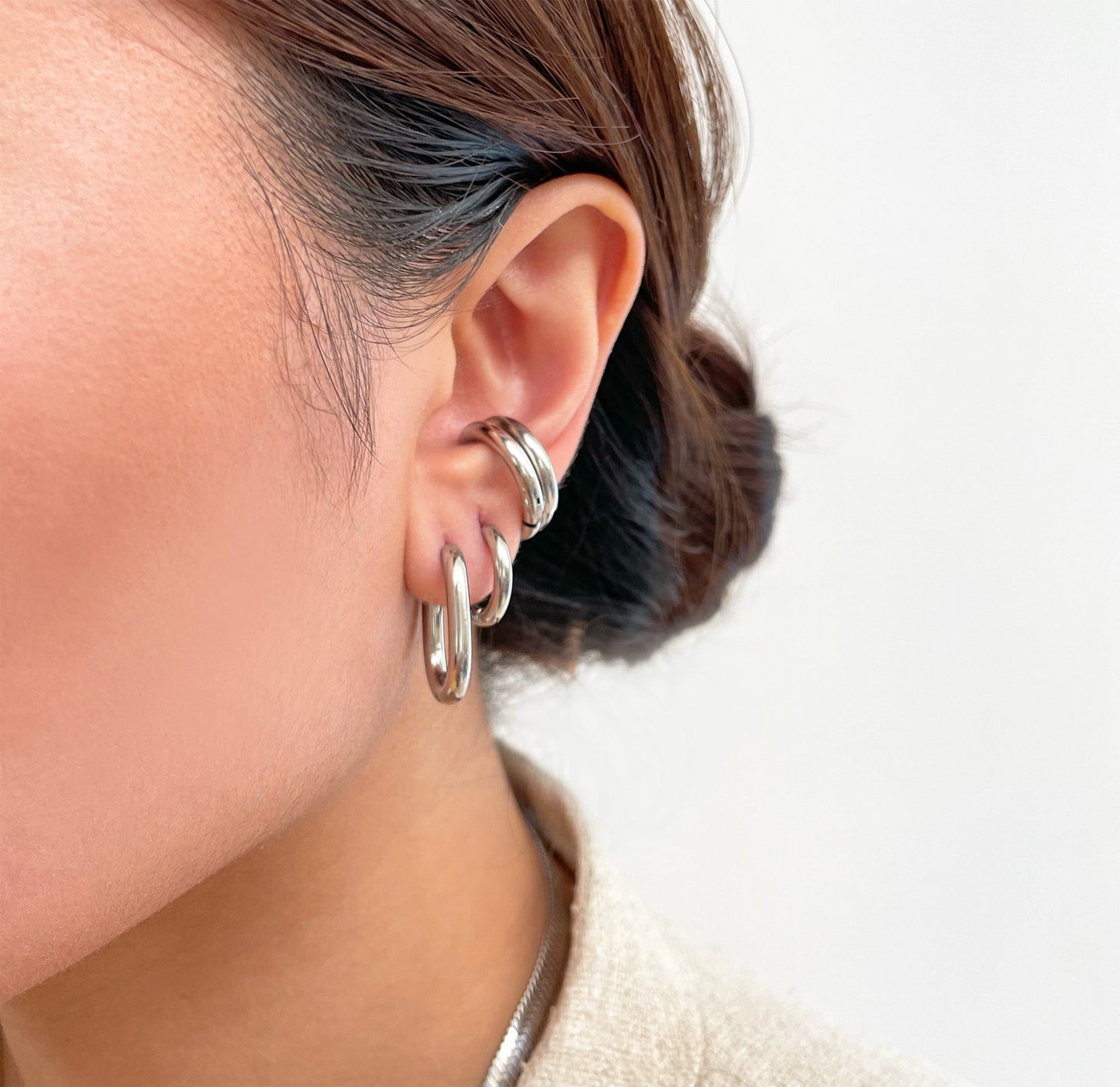 FIONA - PENDIENTES DE ARO OVALADOS DE PLATA