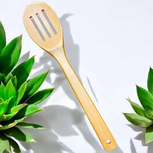 Cuchara espátula ranurada de bambú